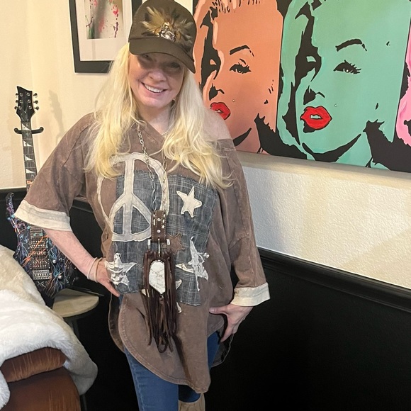 Peace and Stars Appliqué tunic New Soring 2024 Oli & Hali - Picture 1 of 2